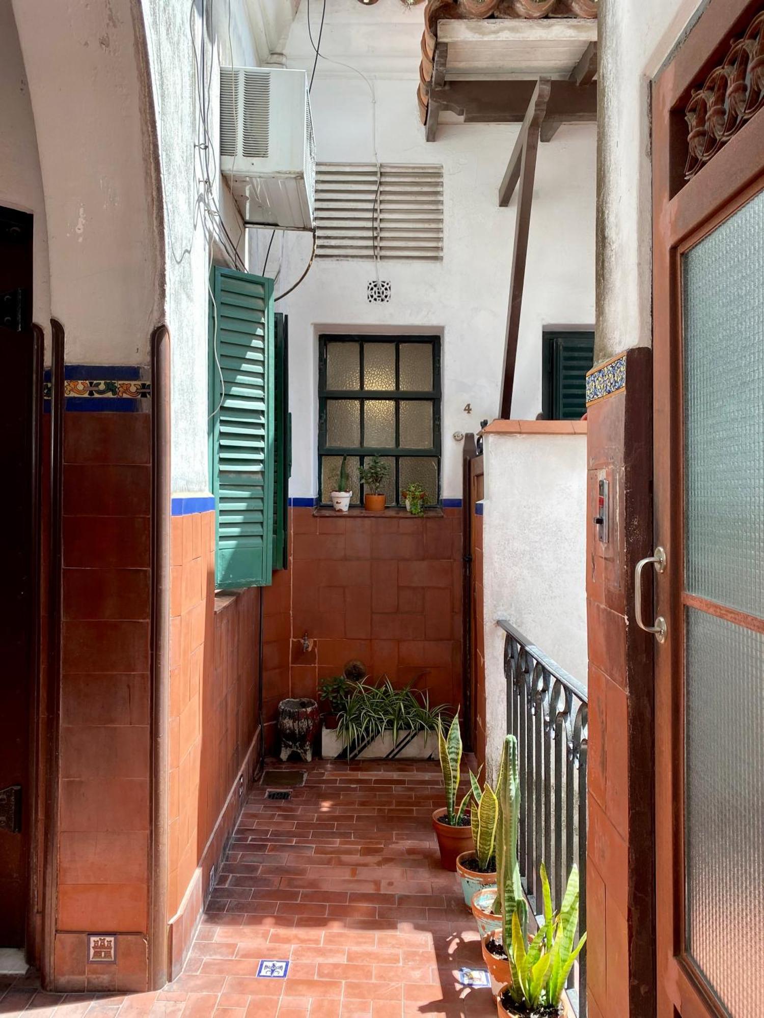 Departamento En Complejo Residencial Histórico. *